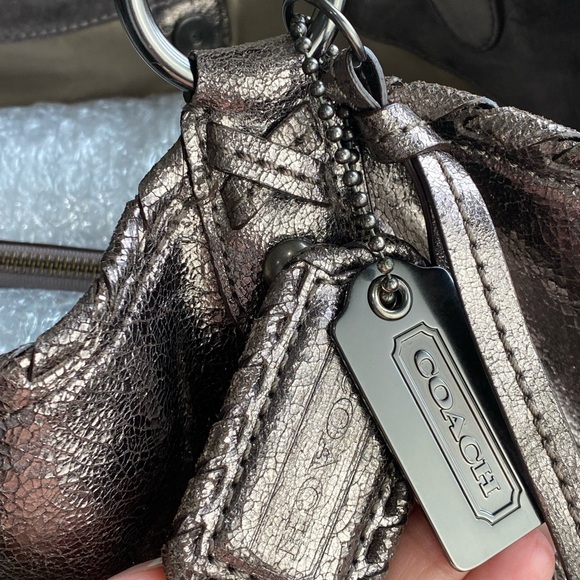 Coach XL Dylan Tote – Limited Edition Metallic Bronze Whipstitch - Picture 3 of 15